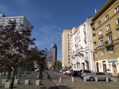 Warsaw Trade Tower, улица Chłodna